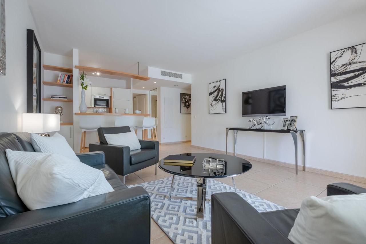 3-room In Prestigious Appartement